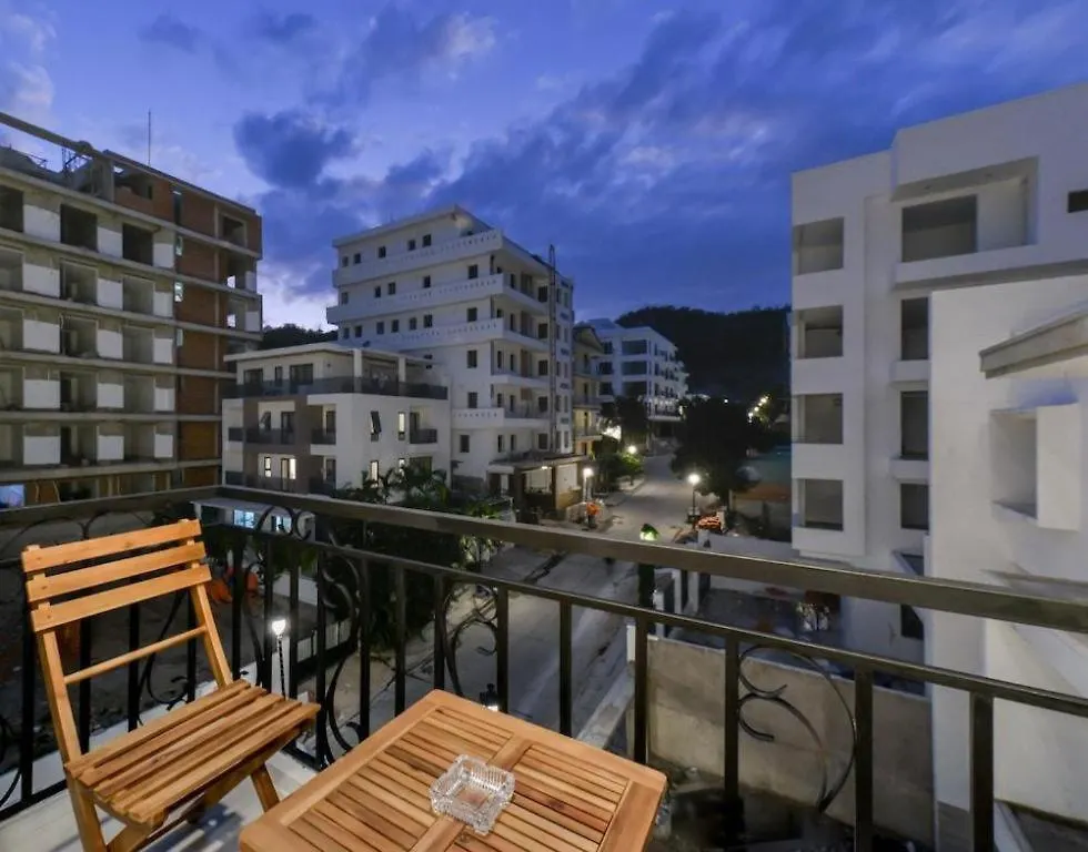 Marilla Hotel Να Τρανγκ